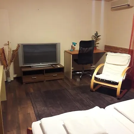 Home Apartman *